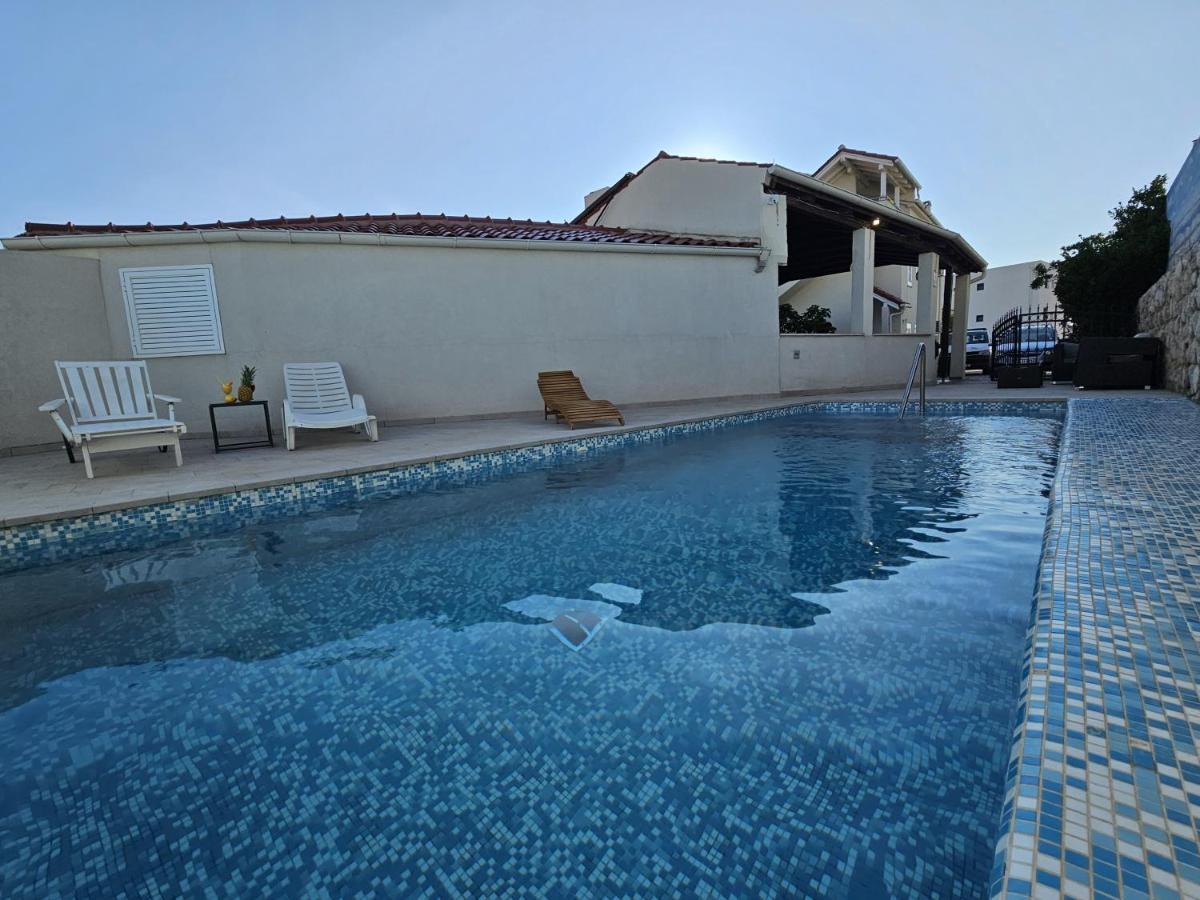 Apartments Gabbiano Novalja Luaran gambar
